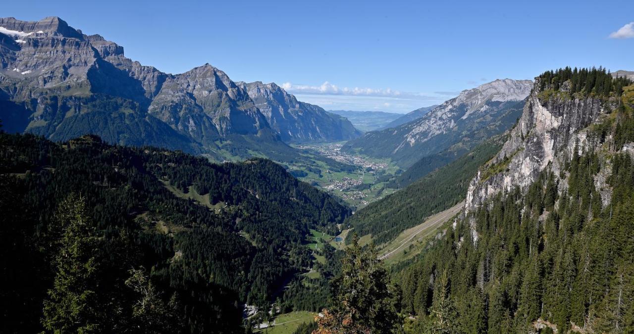 Berghotel Mettmen Schwanden  Exterior foto